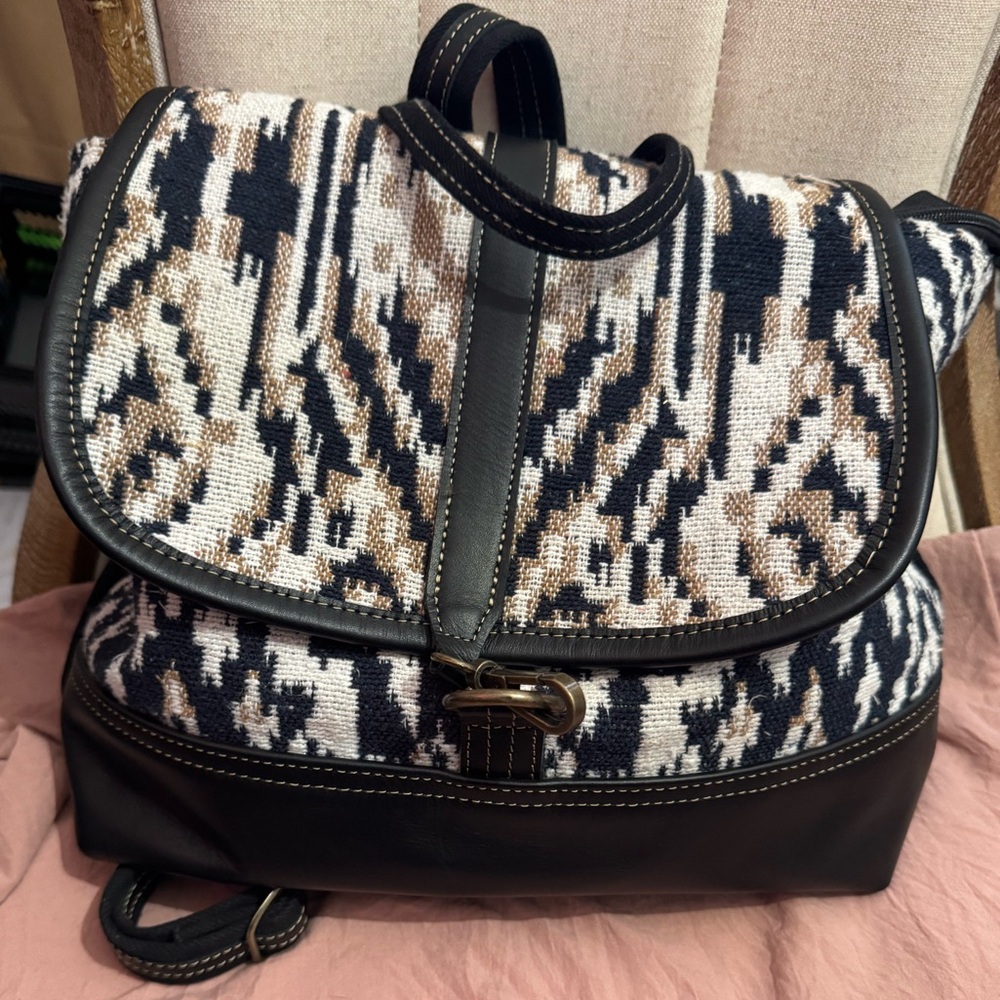 Myra Backpack black/white. Like new